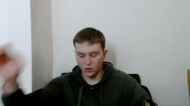 Snapshot of MrHeat_ chatting on February 16, 2026, 8:18 pm MrHeat online show from February 16, 2026, 8:18 pm