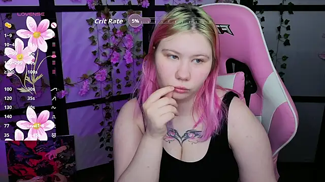 kitsune little online show from April 13, 2026, 8:57 pm