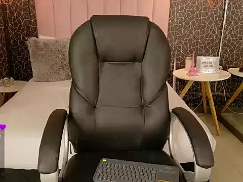 SaoriSanchez online show from February 26, 2026, 2:28 pm