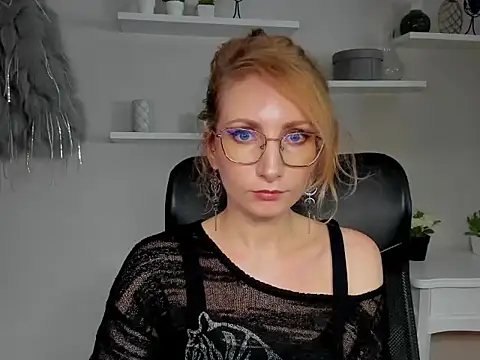 CinderellaMoon online show from February 24, 2026, 6:58 am