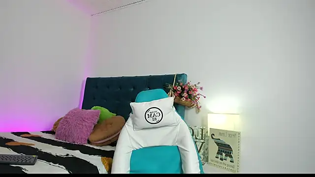 sweet maddy 2 online show from March 6, 2026, 7:42 pm