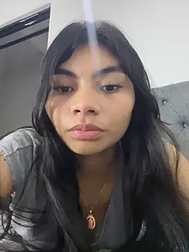 eimmy  skinny online show from May 19, 2026, 11:12 pm