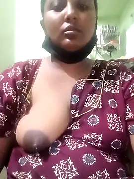 tamilkaviya431 online show from April 1, 2026, 8:28 pm