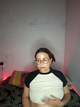 Blanquita vip online show from February 17, 2026, 12:30 am