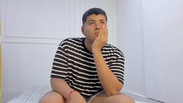 Snapshot of lalitopp chatting on March 12, 2026, 1:44 am lalitopp online show from March 12, 2026, 1:44 am