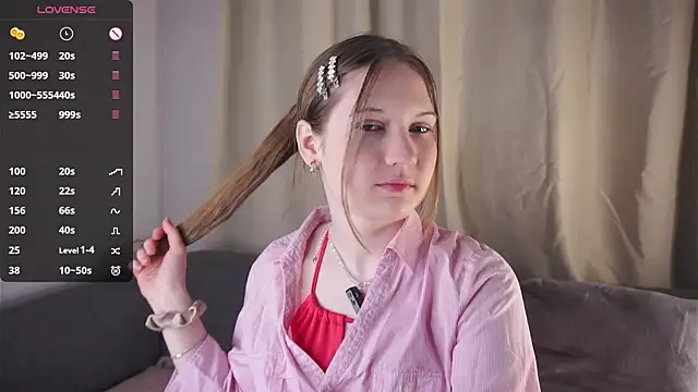 KourtneyRevira online show from April 19, 2026, 11:22 am