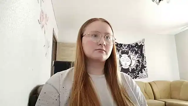 AnikaLipps online show from July 12, 2026, 2:40 pm