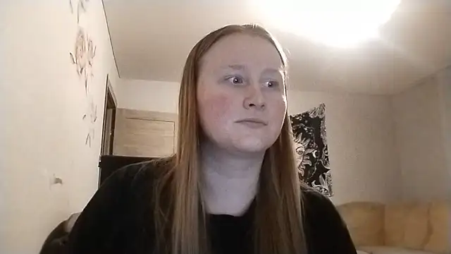 AnikaLipps online show from May 15, 2026, 10:52 pm