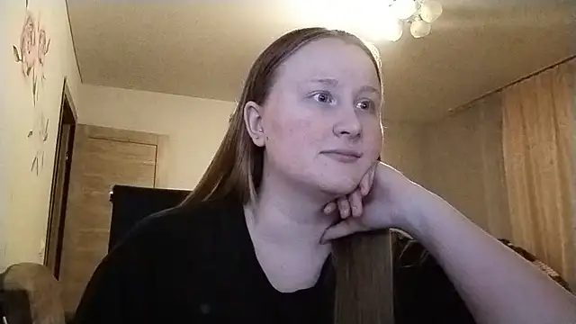 AnikaLipps online show from May 12, 2026, 10:38 pm