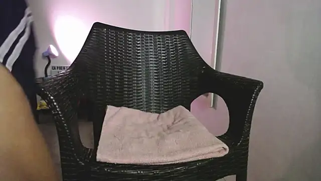 Luuu19 online show from February 15, 2026, 7:51 am