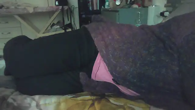 luanahot1 online show from February 24, 2026, 1:34 pm