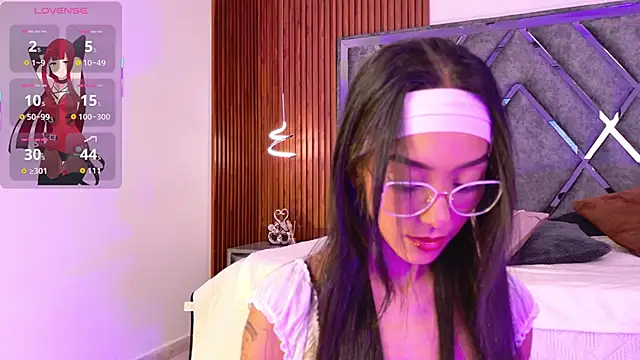 LunaVelour13 online show from February 14, 2026, 4:02 am