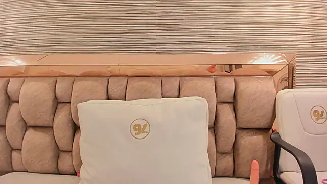 annie shine  online show from February 22, 2026, 11:34 am