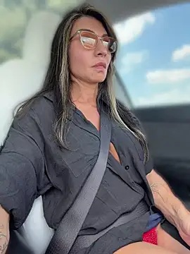lunasexy79 online show from July 24, 2026, 5:31 pm