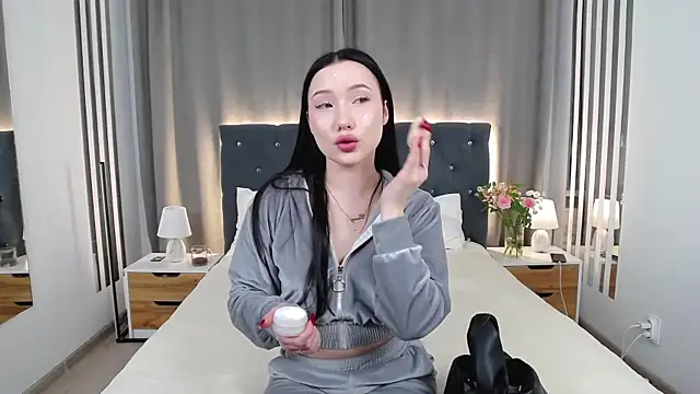VikkyVonn online show from April 3, 2026, 11:27 am