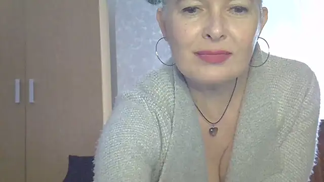 Laura-Parker online show from March 13, 2026, 2:44 pm