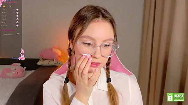 KateNickson online show from March 11, 2026, 5:34 am