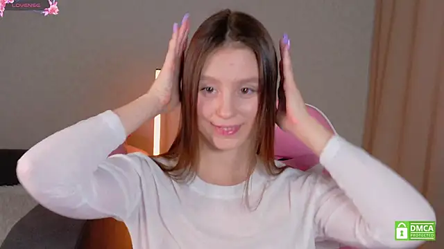 KateNickson online show from April 19, 2026, 5:30 am