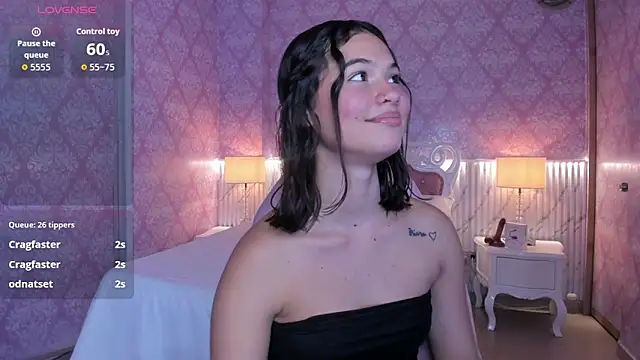 babysophie18  online show from March 5, 2026, 12:18 am