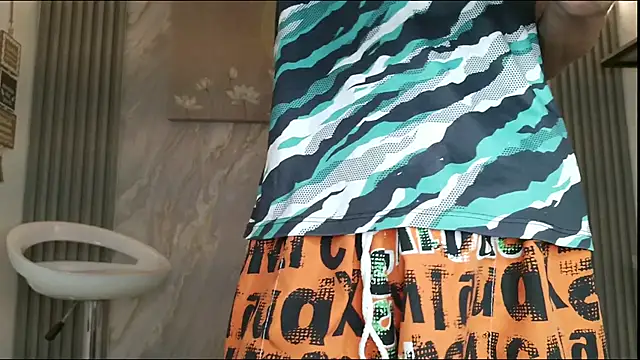 KITTY BOSH online show from April 14, 2026, 1:16 pm