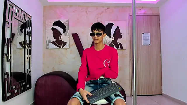 KITTY BOSH online show from February 25, 2026, 1:22 pm