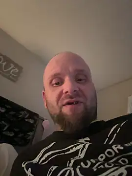 Mikeytoxxxic online show from April 21, 2026, 10:11 am