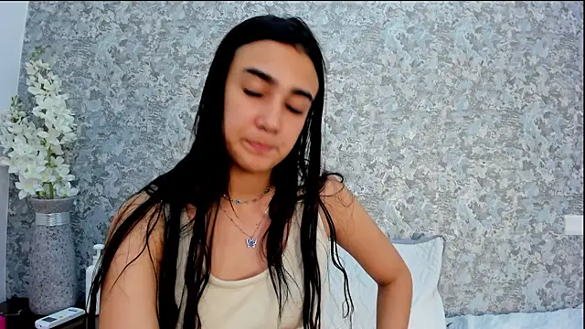 Anika H online show from April 19, 2026, 6:10 pm