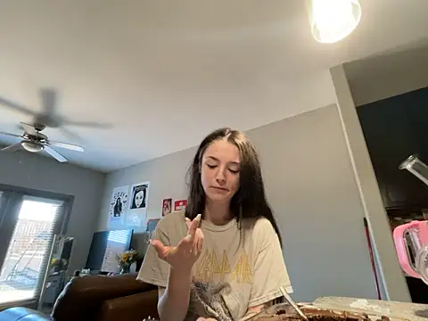 ash10alex online show from March 22, 2026, 6:42 pm