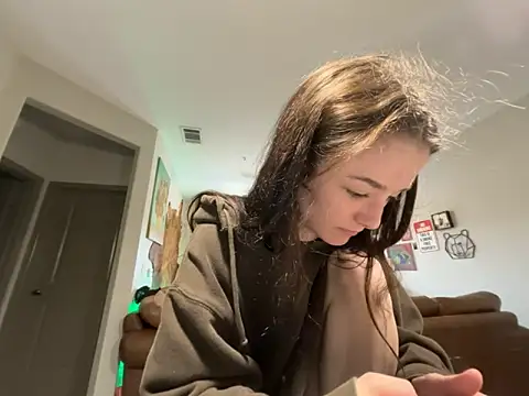 ash10alex online show from April 22, 2026, 4:36 pm