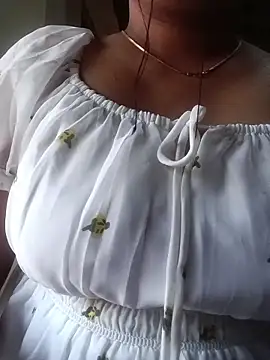 taniya0 online show from April 20, 2026, 1:03 pm