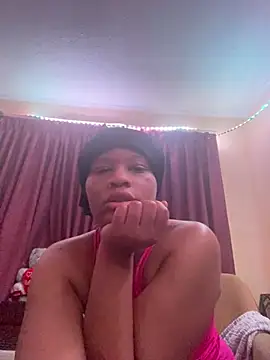 Blasiandoll2222 online show from February 15, 2026, 6:14 am