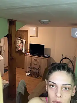 Snapshot of MonChery chatting on March 4, 2026, 6:48 pm MonChery online show from March 4, 2026, 6:48 pm