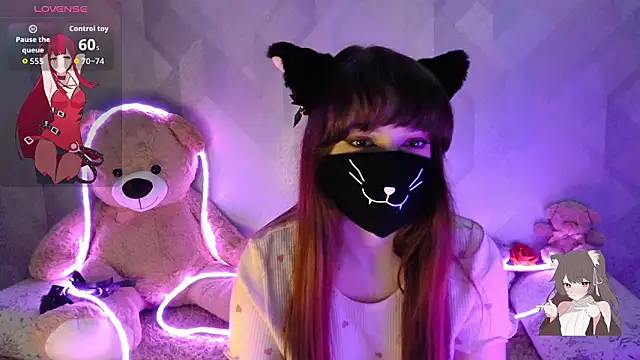 llonaMask online show from March 5, 2026, 5:04 am