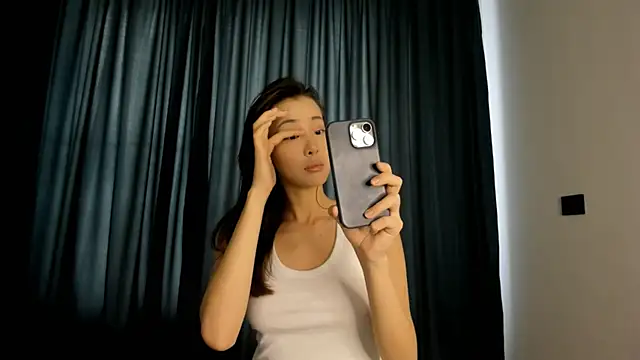 lilly sweeet online show from February 22, 2026, 3:53 am