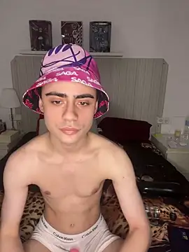 YourFavouriteTwink online show from February 25, 2026, 10:31 pm