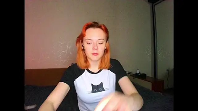 Little fox404 online show from April 14, 2026, 9:31 pm