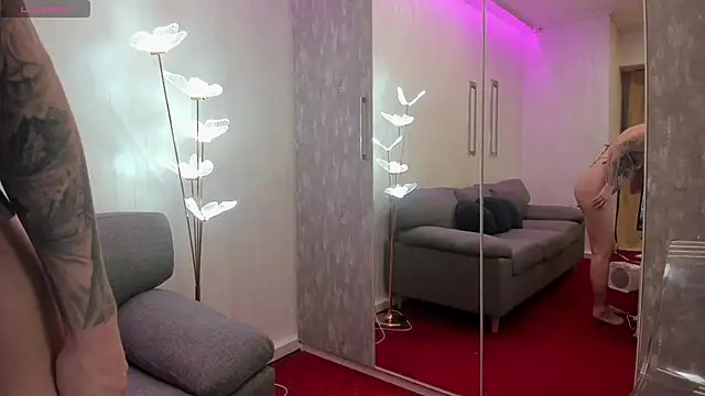 Snapshot of Natasha-Moon chatting on February 15, 2026, 9:25 pm Natasha-Moon online show from February 15, 2026, 9:25 pm