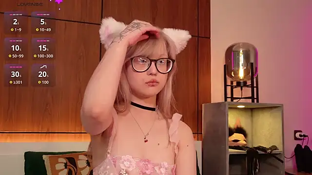 MoliQin online show from April 24, 2026, 7:10 am