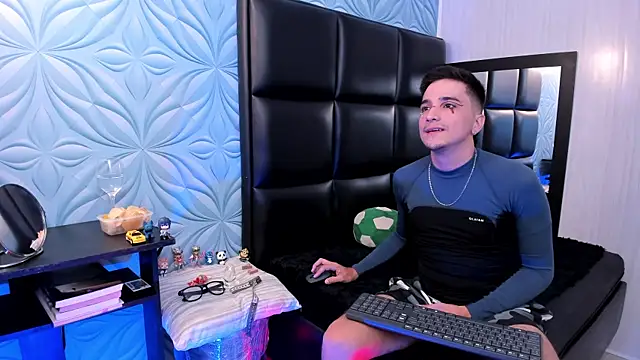 bad boy cum  online show from March 1, 2026, 6:13 am