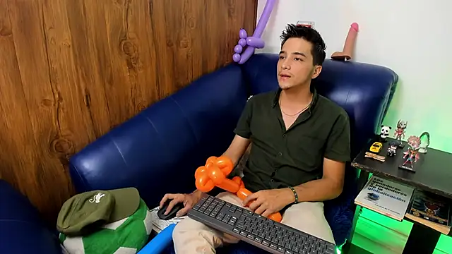 bad boy cum  online show from March 26, 2026, 9:35 pm