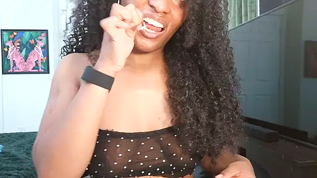 Snapshot of LanayaOnline chatting on April 15, 2026, 3:38 pm LanayaOnline online show from April 15, 2026, 3:38 pm