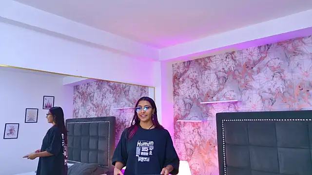 Raven Gloomy online show from March 26, 2026, 12:25 pm