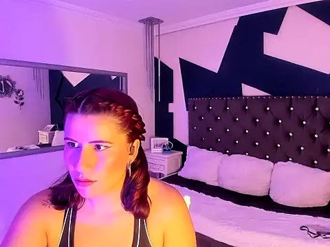 Snapshot of sara_gray__ chatting on March 3, 2026, 5:31 pm sara gray online show from March 3, 2026, 5:31 pm