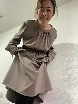 hanaworld online show from May 3, 2026, 3:44 am