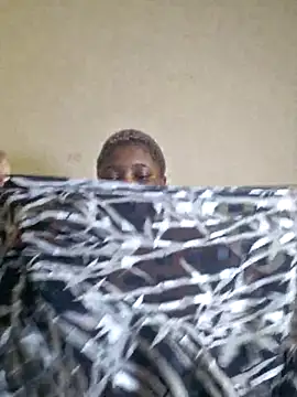 SweetDarkBrownie online show from March 3, 2026, 4:14 pm