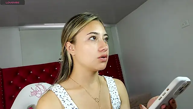 amy ker m online show from April 20, 2026, 8:32 pm