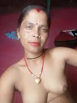 Snapshot of Hot_bh87 chatting on May 25, 2026, 4:28 pm Hot bh87 online show from May 25, 2026, 4:28 pm