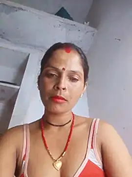 Snapshot of Hot_bh87 chatting on July 20, 2026, 4:42 pm Hot bh87 online show from July 20, 2026, 4:42 pm
