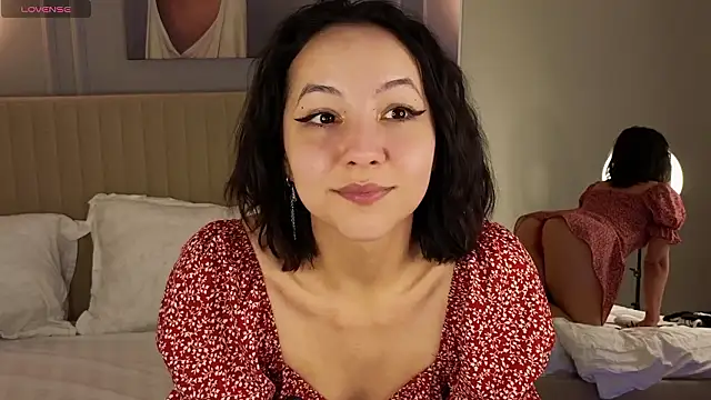 SweetElya online show from February 18, 2026, 9:39 am