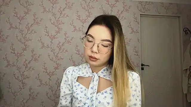 Elina Mottel online show from March 4, 2026, 9:06 am